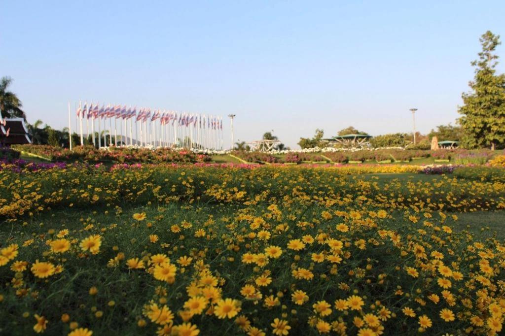 Rajapruek Place Чиангмай Екстериор снимка